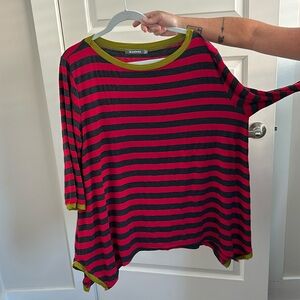 Alembika long sleeve top. Size 5 viscose and Lycra.